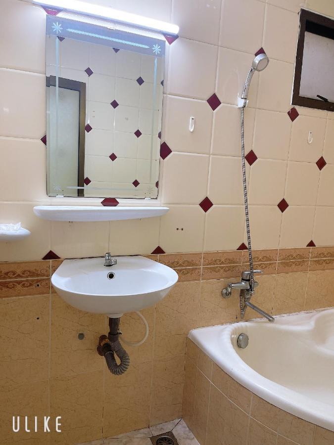 Saigon Cozy House & Coffee Hostel Ho Chi Minh City Bagian luar foto